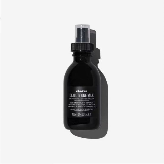 DAVINES OI All In One Milk 135ml - Багатофункціональне молочко для волосся DAVINES OI All In One Milk 135ml - Багатофункціональне молочко для волосся
